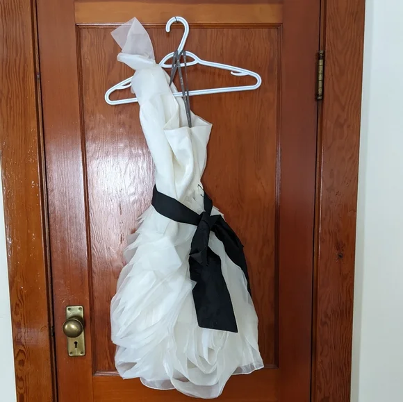 White by Vera Wang One-Shoulder Dress with Black Accent - Picture 3 of 10